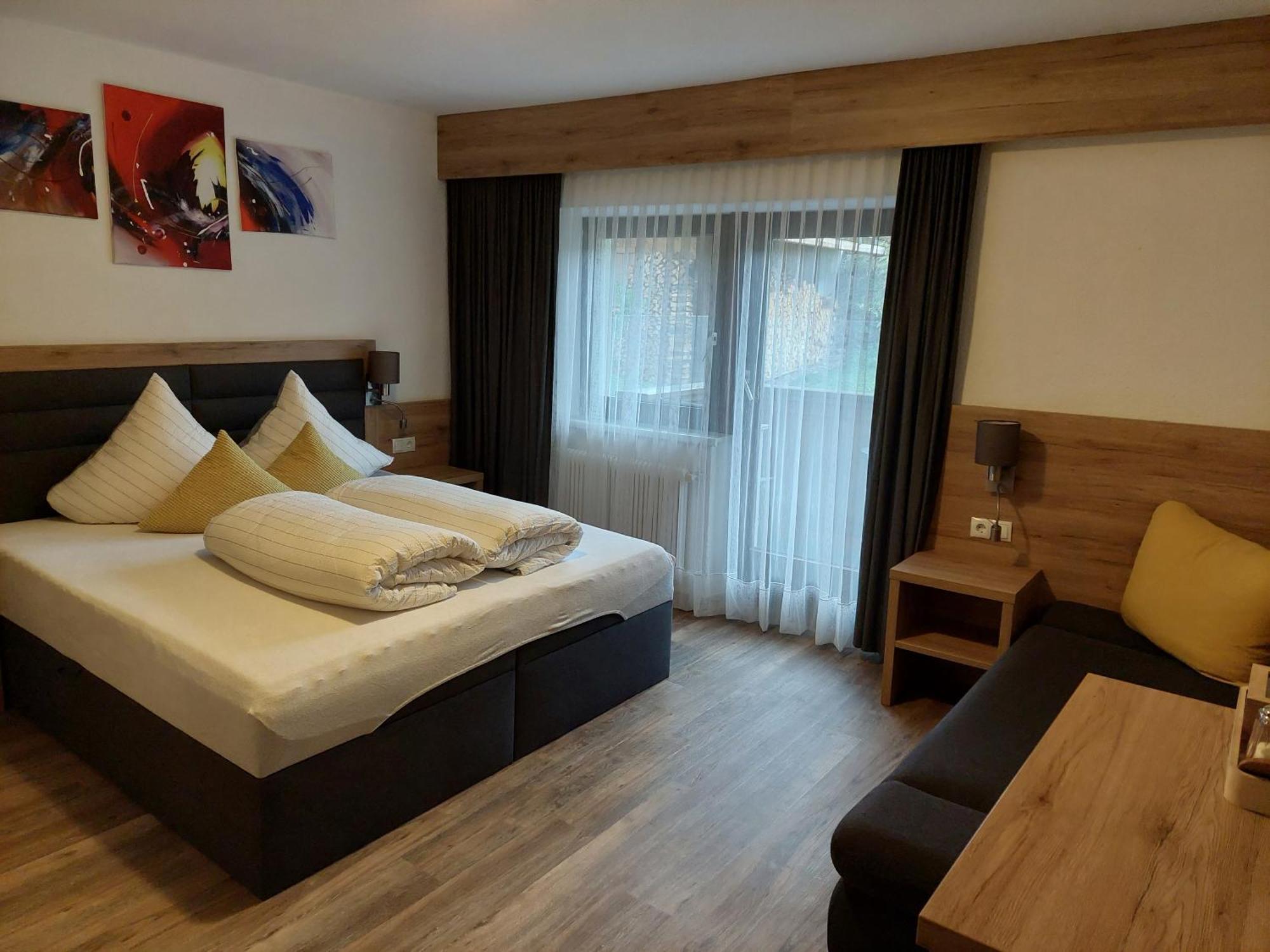 Haus Felsneck Bed & Breakfast เซิลเดน ภายนอก รูปภาพ