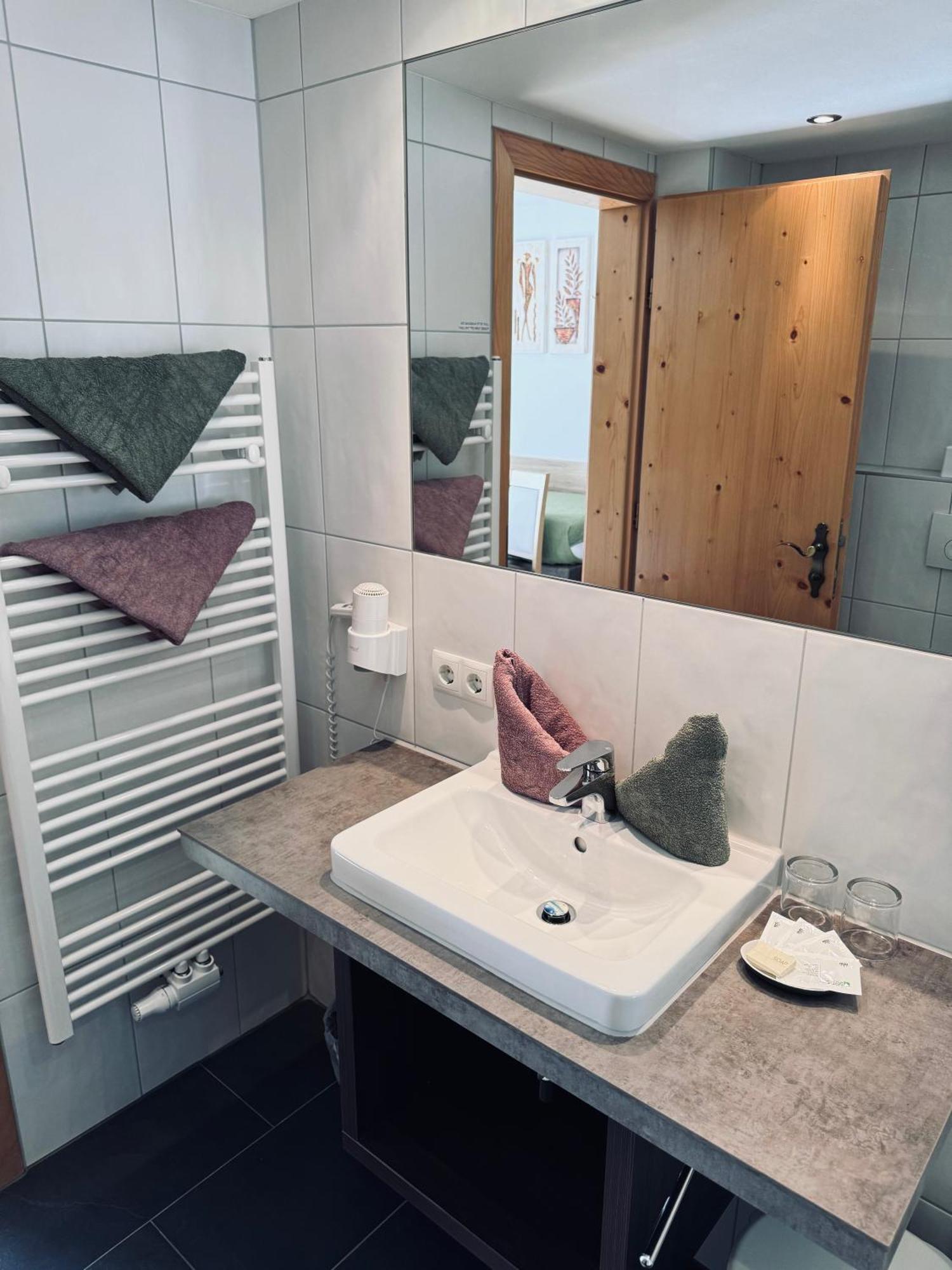 Haus Felsneck Bed & Breakfast เซิลเดน ภายนอก รูปภาพ
